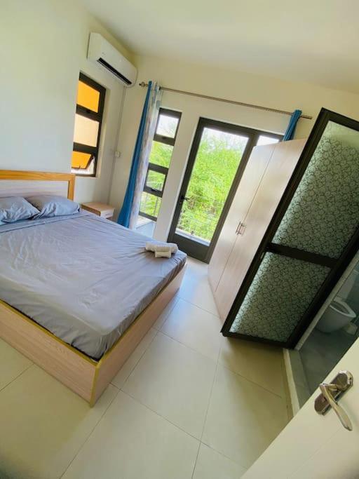 Beach Apartment Flic en Flac Экстерьер фото