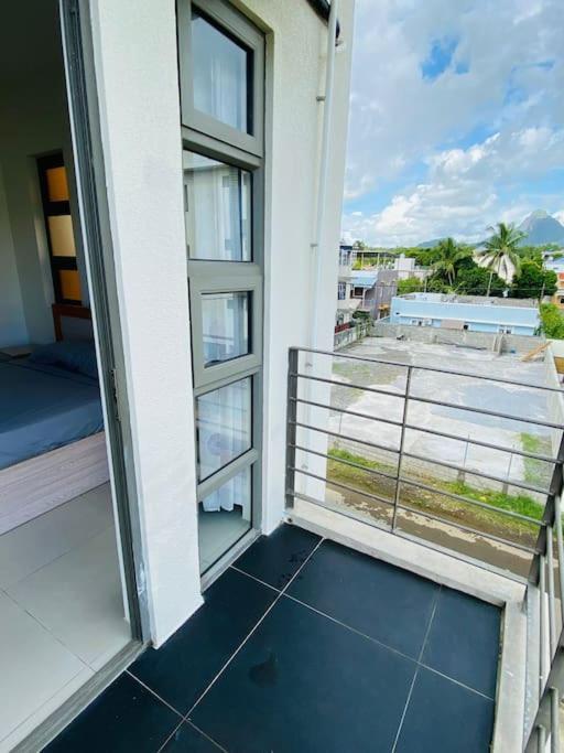 Beach Apartment Flic en Flac Экстерьер фото
